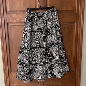 Notations Black and White Patterned Midi Skirt